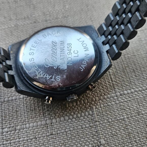 Geneva Women Wristwatch Grey Tone Metal Chain Strap Analog Quartz Watch - Picture 11 of 11